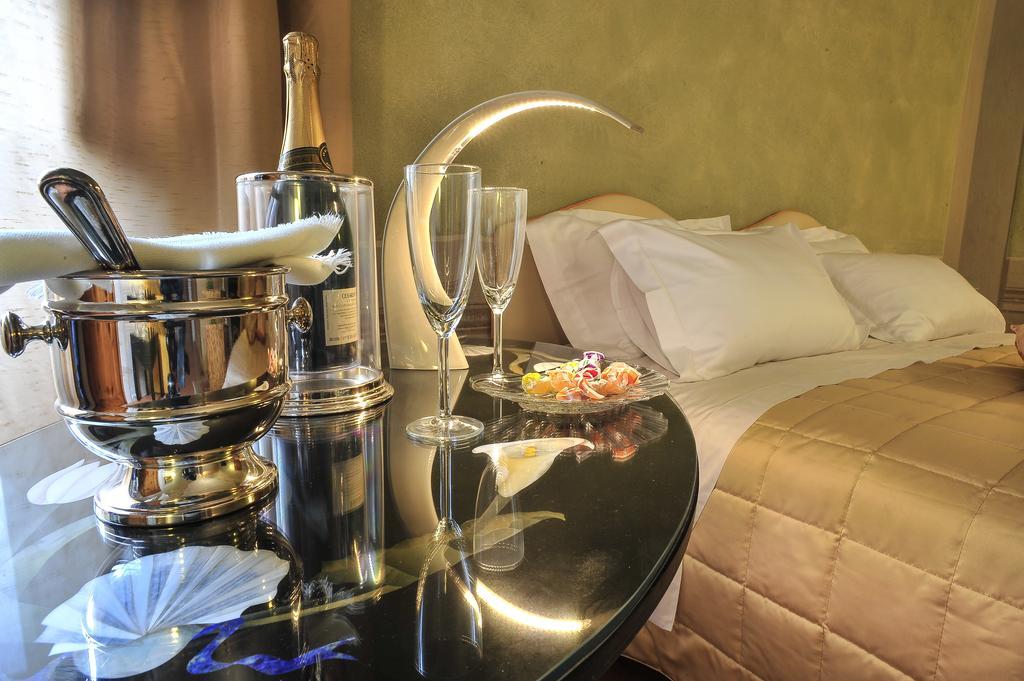 Bed and Breakfast Torre Dei Lari Residenza D'Epoca Florencja Pokój zdjęcie